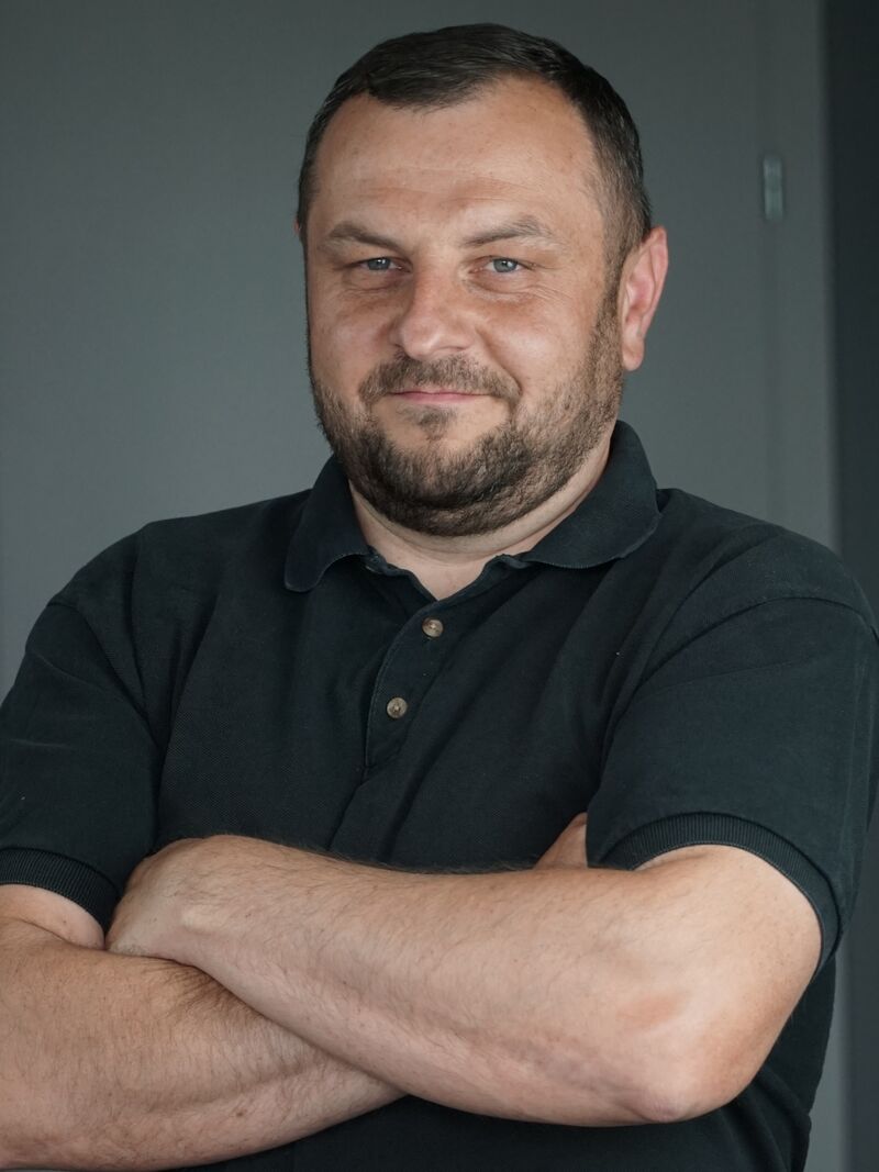 Aleksander Uchto, geodeta uprawniony, właściciel firmy Sygnata Geodezja